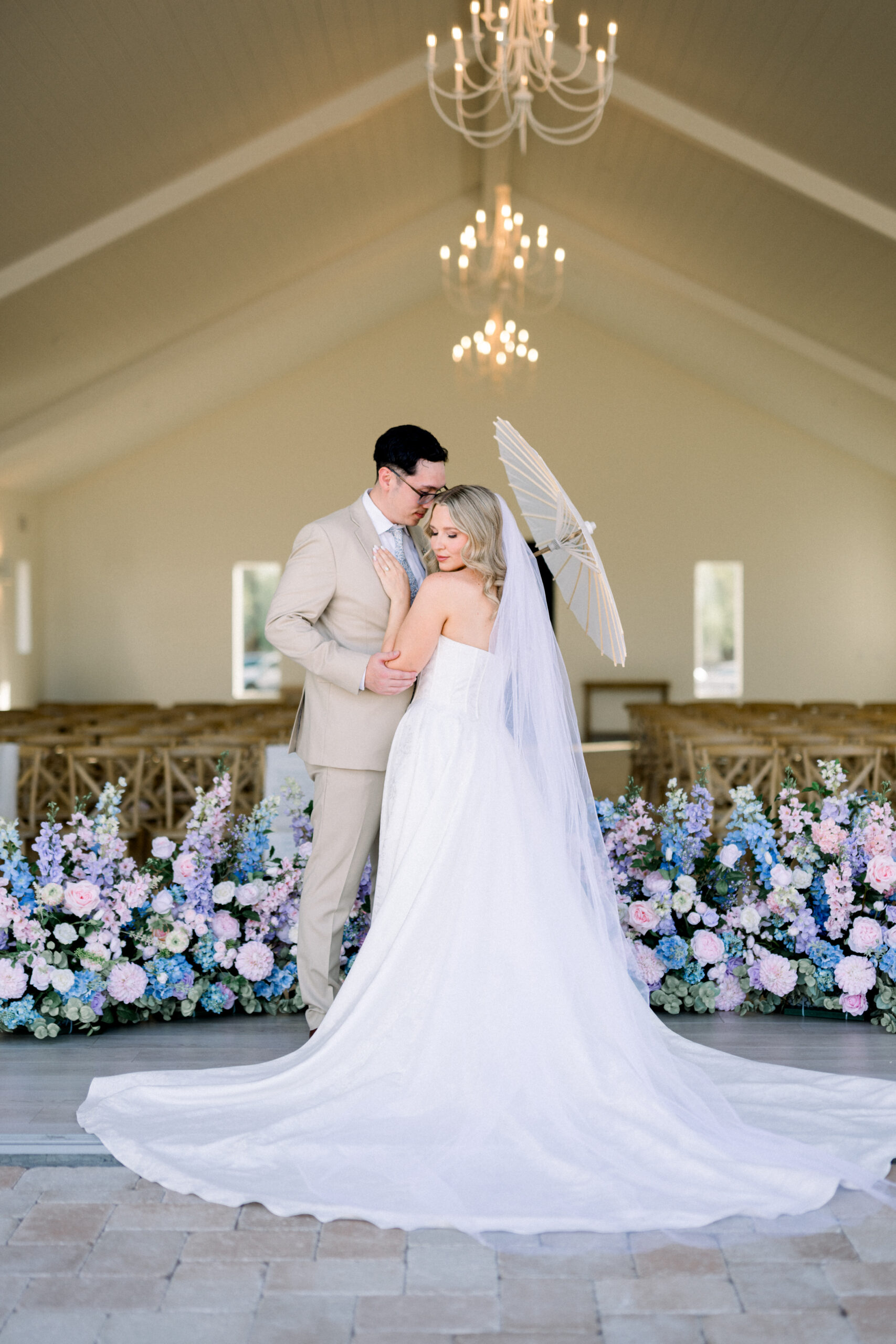Colorful Summer Phoenix Wedding at Desert View Weddings
