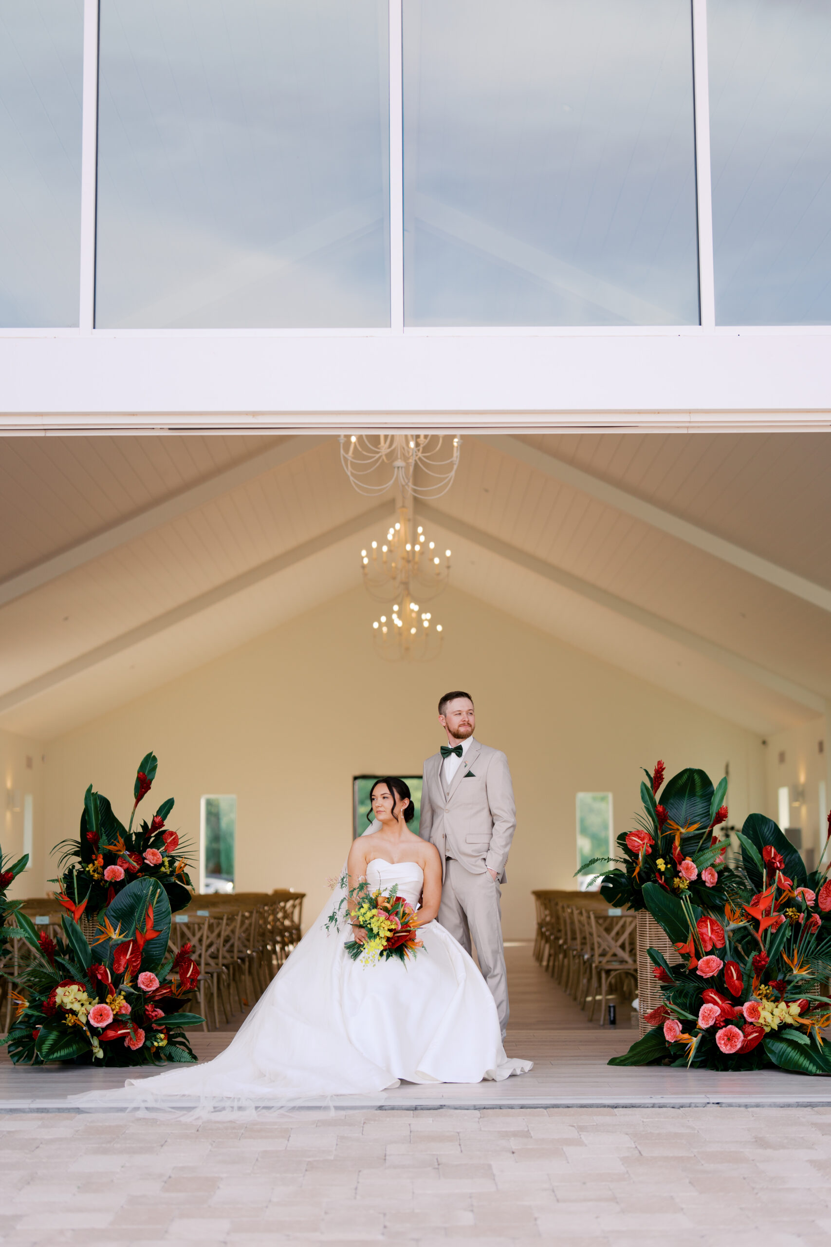Hawaii Inspired Arizona Wedding | Scottsdale Wedding Photographer